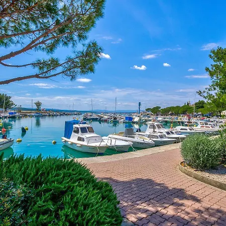 Charmantes Nur 300 Meter Zum Mit Meerblick, Grillbereich - Hundefreundlich Apartament Crikvenica